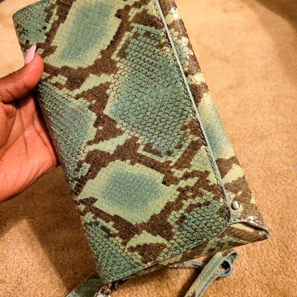 Donald J Pliner ( Snake Clutch ) GUC - Picture 10 of 10